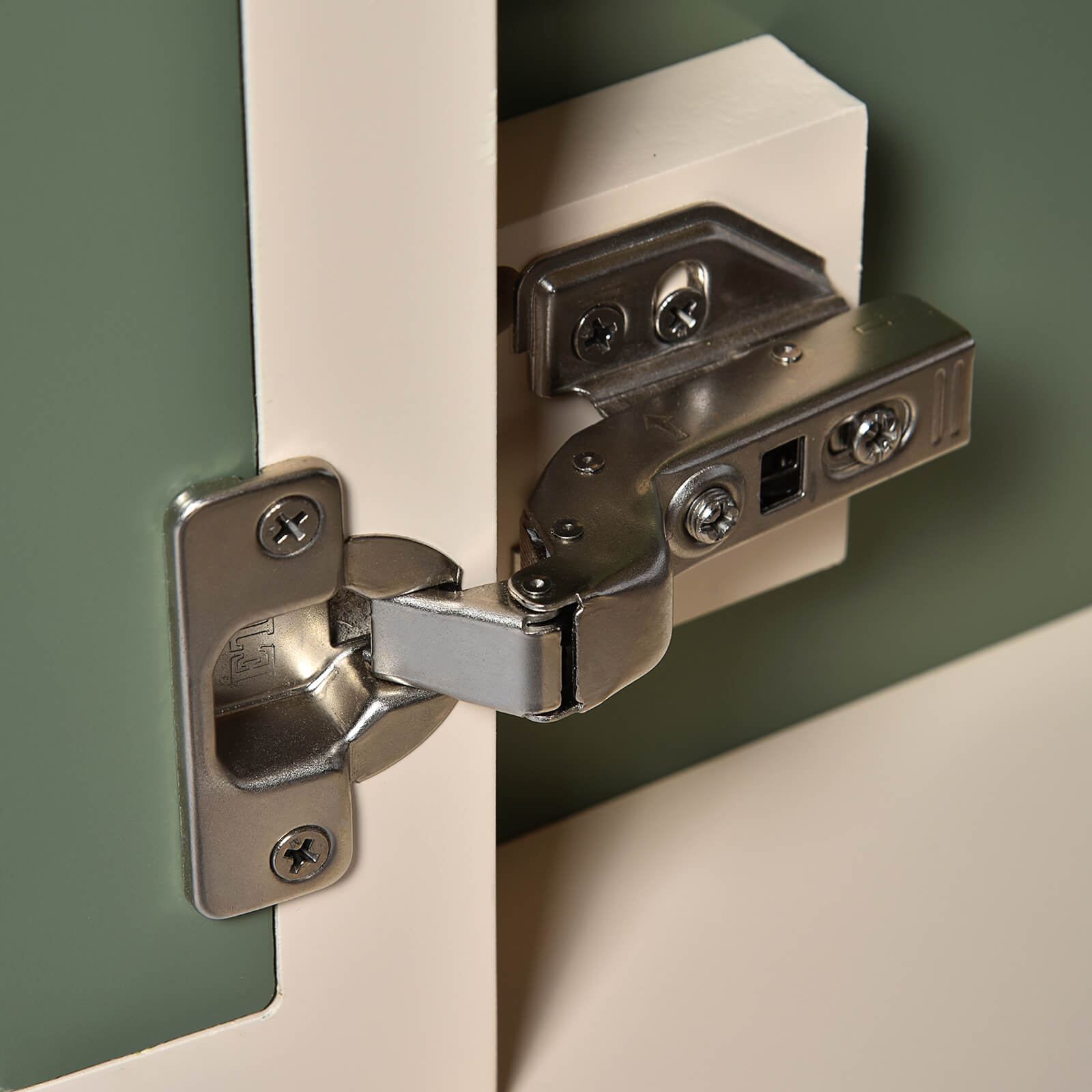 30 in Two Tone Design Bathroom Vanity Hinge Detail