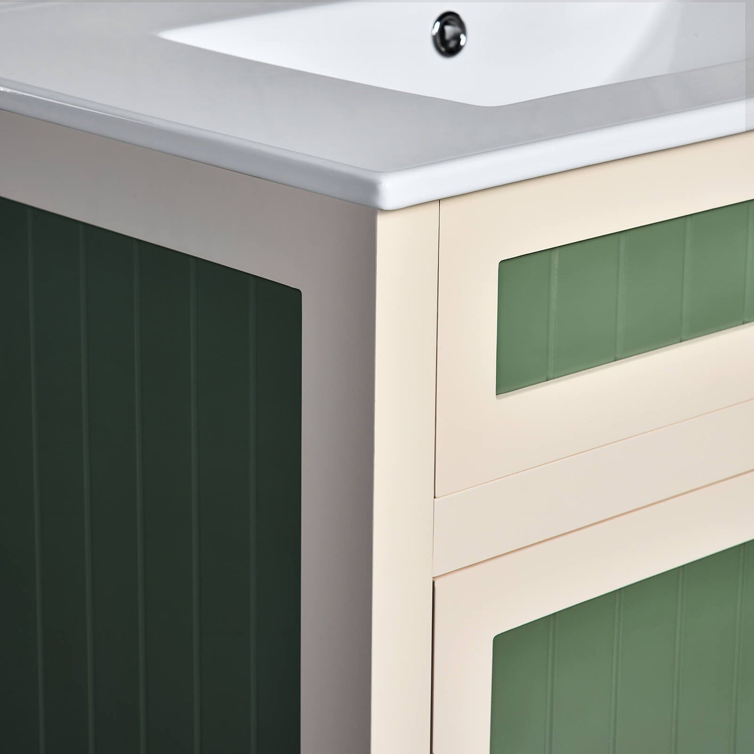 30 in Two Tone Design Bathroom Vanity Table Corner Detail