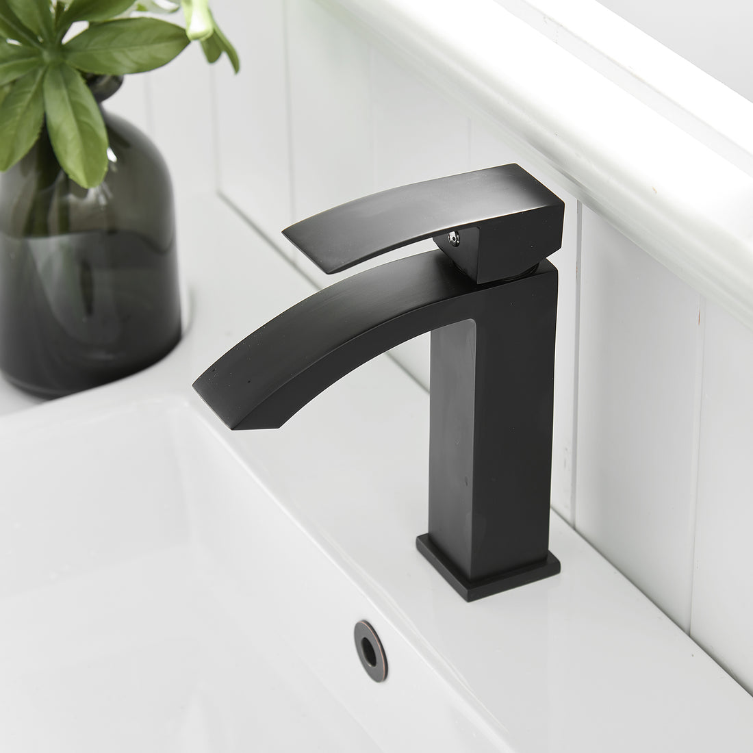 Giving Tree Single Handle Bathroom Faucet