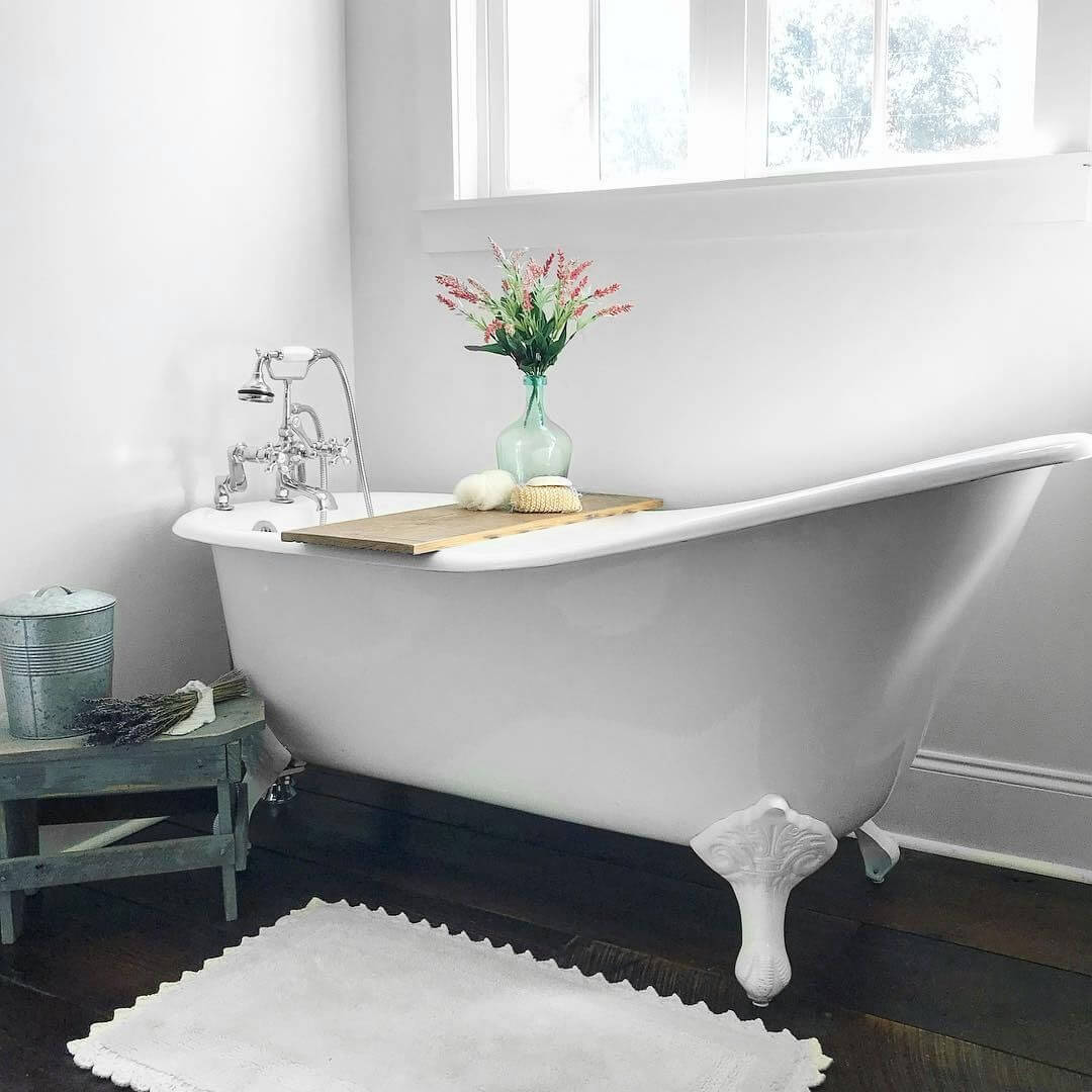 Vintage Tub & Bath's best-selling enamel-coated cast iron bathtub